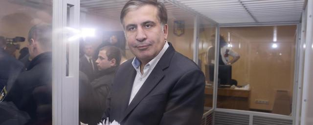 Саакашвили со скамьи подсудимых в Киеве назвал себя военнопленным
