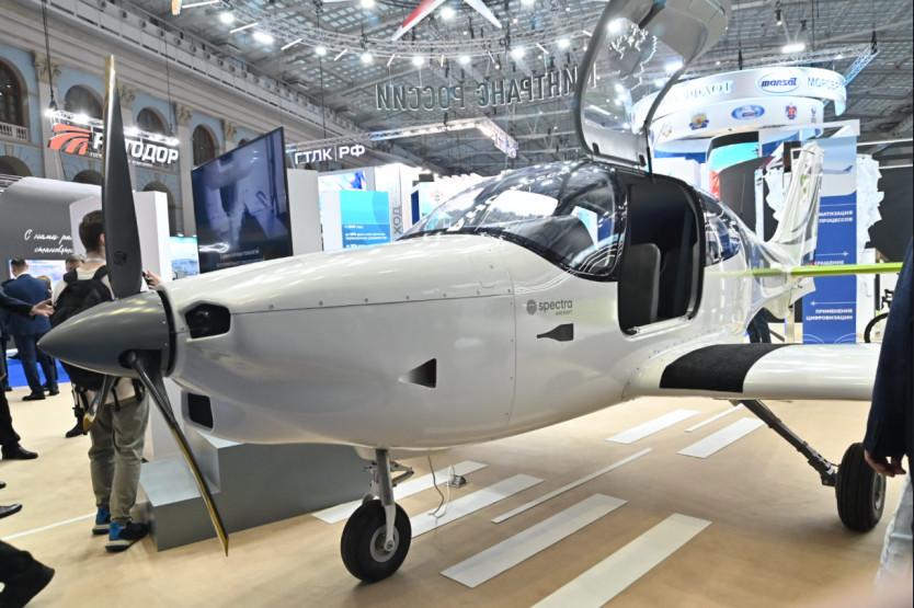 Российский самолет с отечественным двигателем выходит на финишную прямую