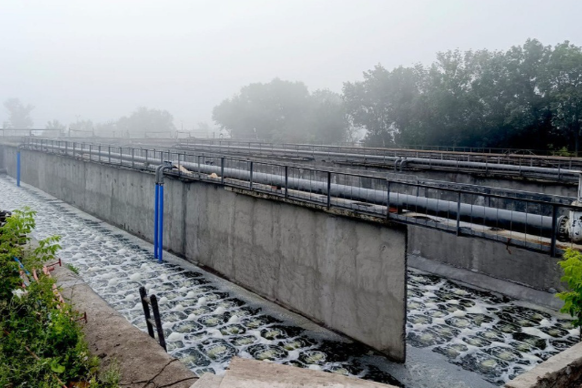 Глава городского округа Саранск Владимир Быков проверил запуск системы аэрации на очистных