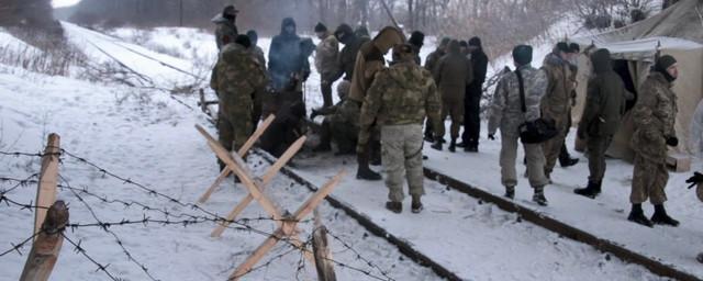 Аваков предлагает силовое снятие железнодорожной блокады Донбасса