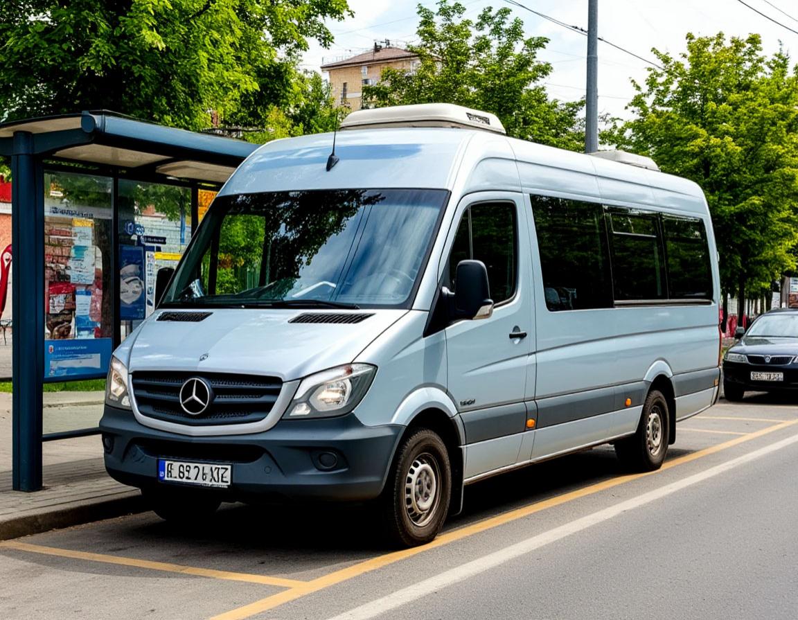 Двум маршруткам Новосибирска добавили остановку у ТЦ «Мега»