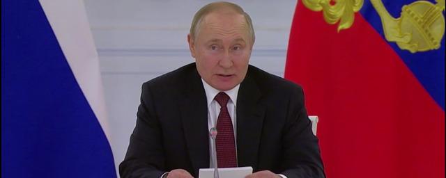 Владимир Путин: Власти России пресекут любые угрозы для Крыма