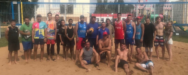 В клинской деревне Слобода состоялся Открытый турнир по пляжному волейболу