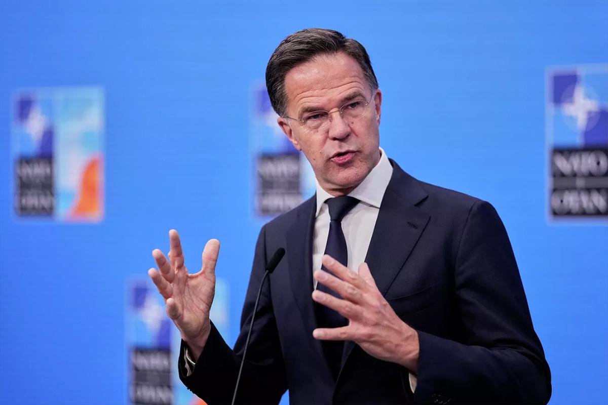 Рютте впервые намекнул на готовность активировать «красную кнопку» НАТО из-за Ирана