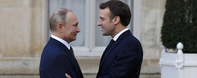 Macron: relations between Russia and EU should be restored