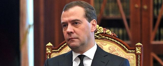 Медведев: Перспектива ядерной войны растет с каждым днем