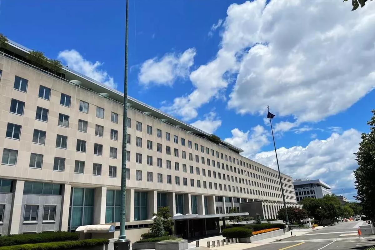 Госдеп объявил тотальную эвакуацию американцев с Ближнего Востока