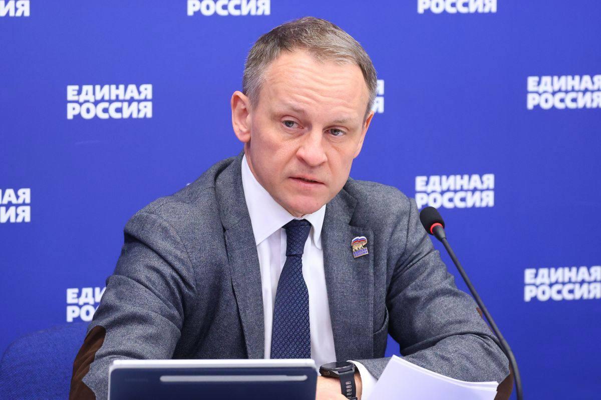 В Воронеже при поддержке депутата Госдумы Александра Сидякина появятся три новых мурала выдающимся землякам