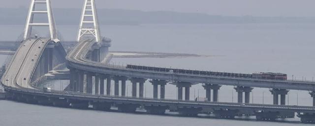 Минтранс РФ: по Крымскому мосту возобновили движение автобусов в обе стороны