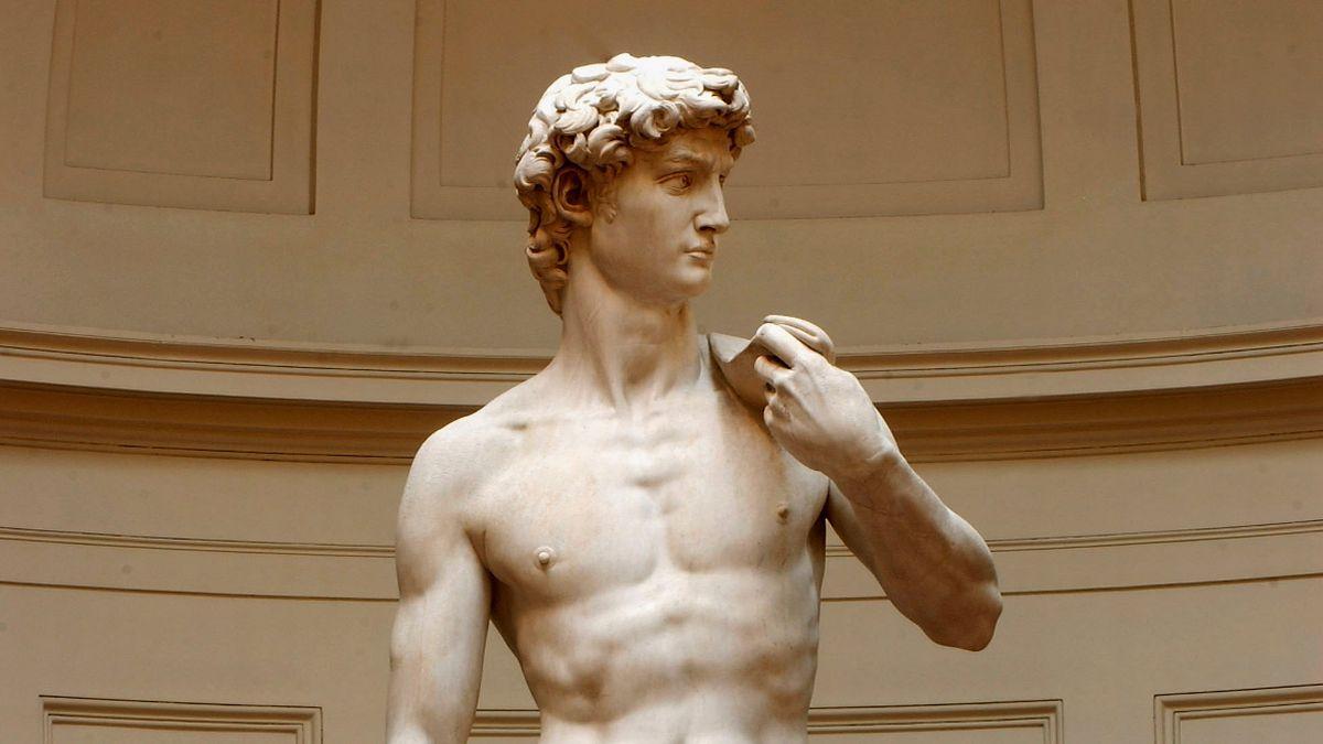 Учительница уходит в отставку из-за жалоб родителей на то, что детей учили «Давиду» Микеланджело
