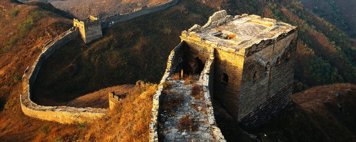 Великую Китайскую стену от эрозии и разрушения спасли мхи и бактерии