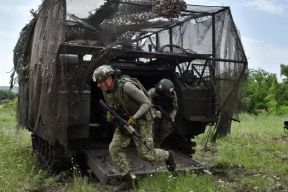 ВСУ вывели технику из микрорайона на Карантинном острове
