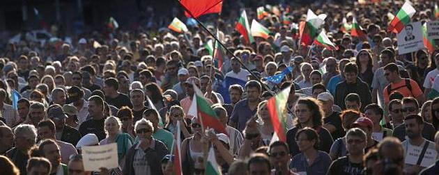 Второе воскресенье подряд в Болгарии проходят массовые акции протеста