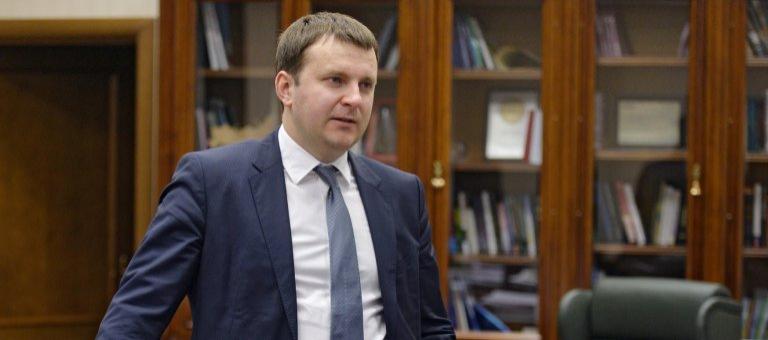 Глава МЭР заявил об увеличении роли рубля в экономике