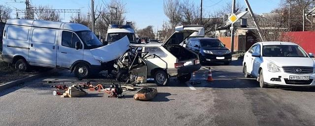 В Ростове в тройном ДТП на Нансена погиб мужчина, еще двое людей пострадали