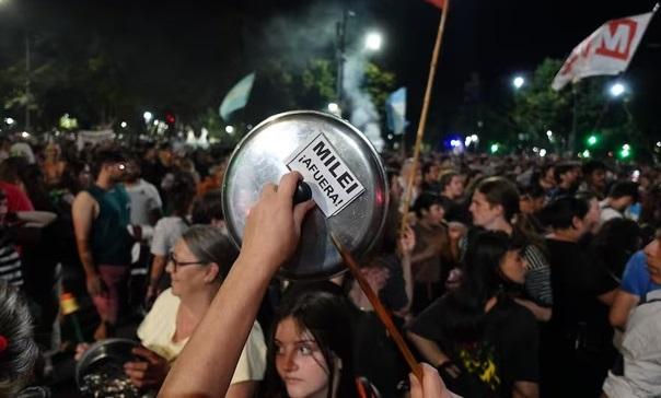 В Аргентине начались протестные акции против реформ нового президента страны Милея