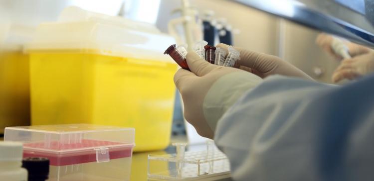 В России проходят клинические испытания трех вакцин против ВИЧ