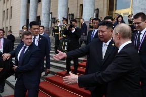 Генерал Михайлов: Охранники Ким Чен Ына изъяли его стакан в целях безопасности