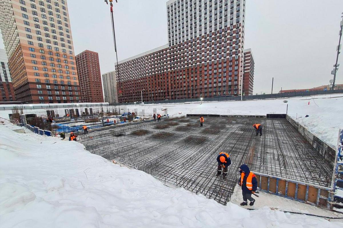 Строительство нового детсада в ЖК «Белая Дача» в Котельниках выполнено на 12%, сдача объекта ожидается в 2028 году