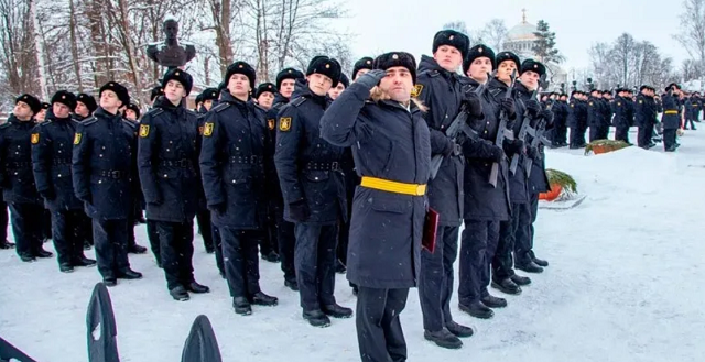 Новобранцы из Ямала приняли воинскую присягу в Кронштадте