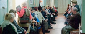 В самарских поликлиниках откроют кабинеты для пожилых людей