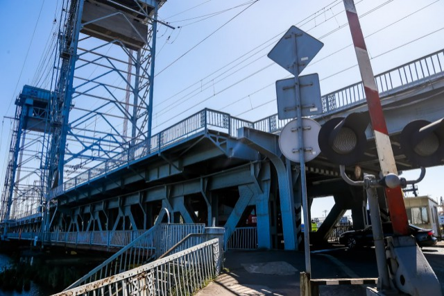 Калининградские власти планируют частично демонтировать двухъярусный мост через Преголю