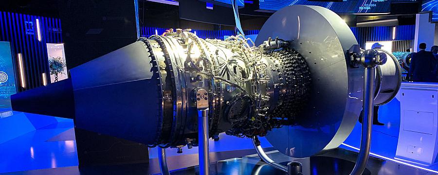 Мантуров сообщил, что авиадвигатель ПД-8 планируют сертифицировать в конце года
