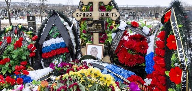 В Волгограде с могилы участника СВО украли цветы