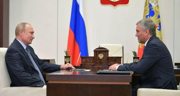 Путин поблагодарил депутатов Госдумы за оперативную работу над сложными законопроектами