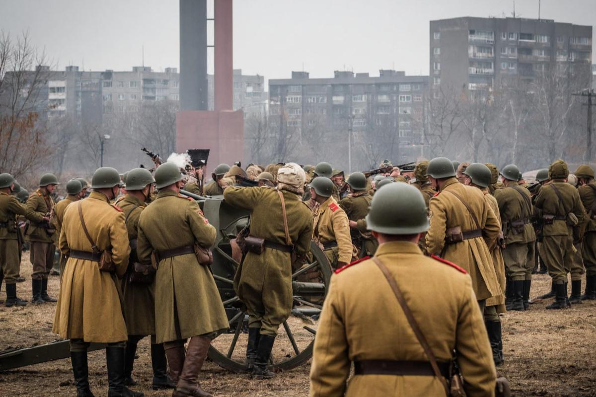 Масштабная реконструкция «Битвы за Воронеж» развернется на Петровской набережной