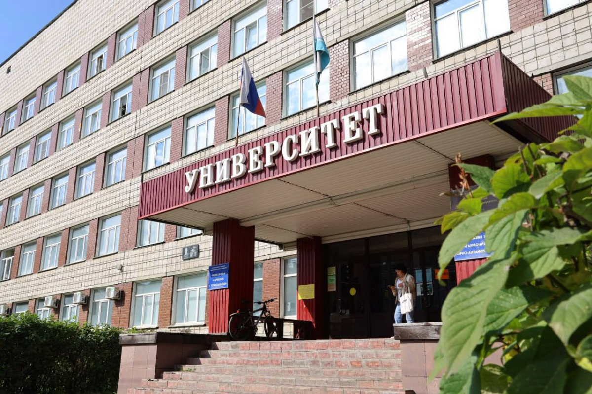 Глава Республики Алтай Андрей Турчак поздравил Аграрный колледж Горно-Алтайского государственного университета с 95-летним юбилеем