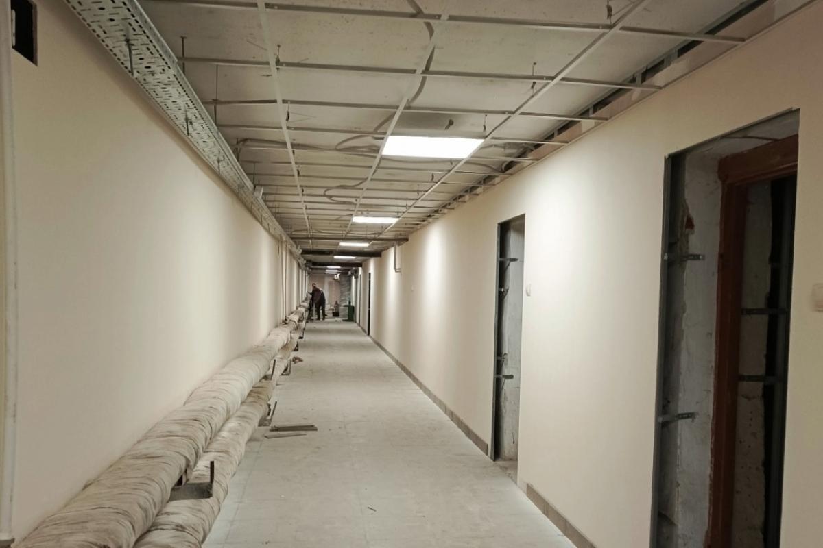 В Верх-Ушнурской школе строят укрытие