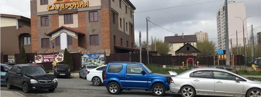 В Самаре пьяный водитель без прав устроил массовую аварию