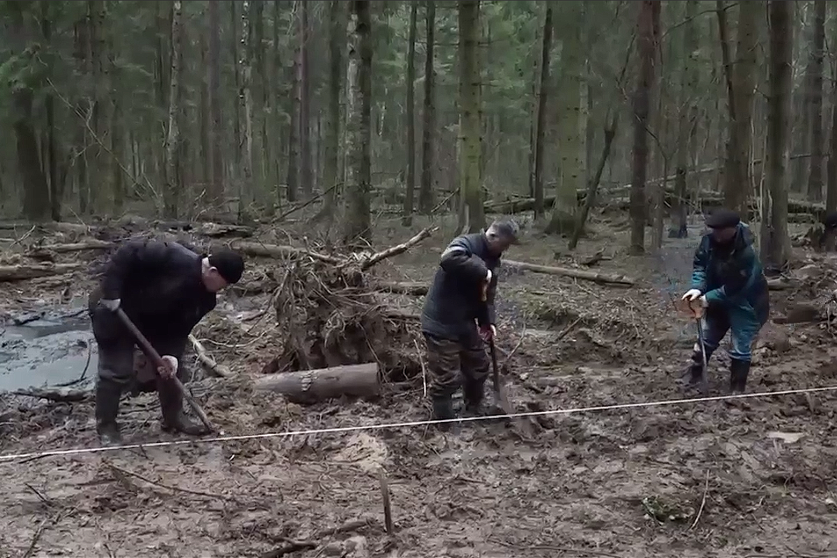 В Правдинском городского округа Пушкинский меняют аварийный трубопровод