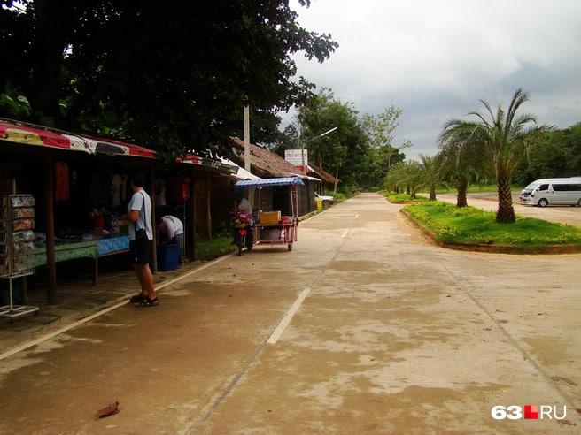«Не будешь обманывать русских — продадим на органы»: современное рабство на границе Таиланда. Истории тех, кто выжил