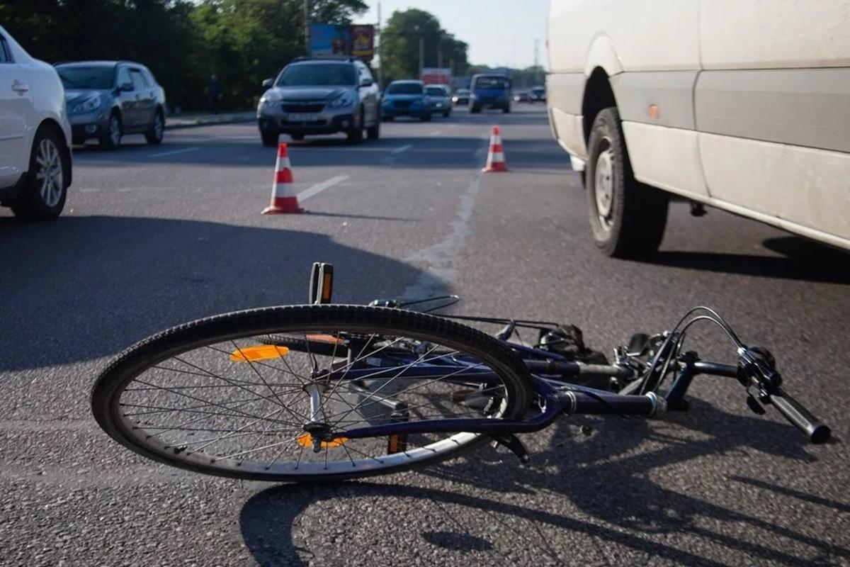 В Донецке двое детей были госпитализированы после ДТП с грузовиком