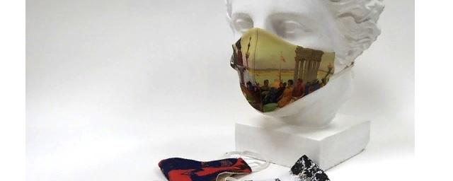 Волгоградский музей выпустит коллекцию масок с произведениями искусства