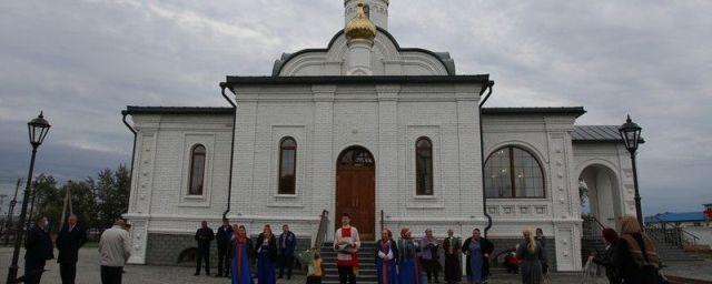 В Хабаровске напротив аэропорта освятили новый храм иконы Богородицы «Благодатное небо»