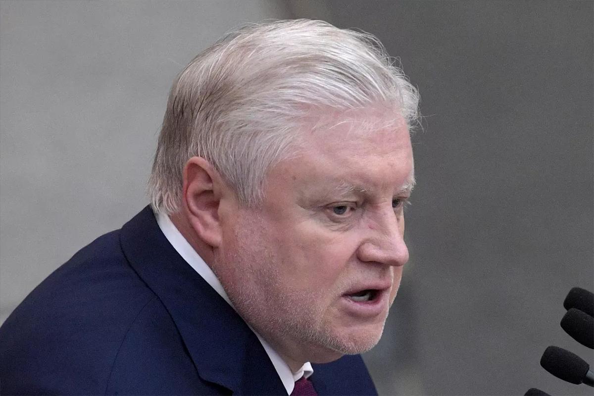 Миронов просит Краснова проверить законность выдачи жилья мигрантам за счет государства