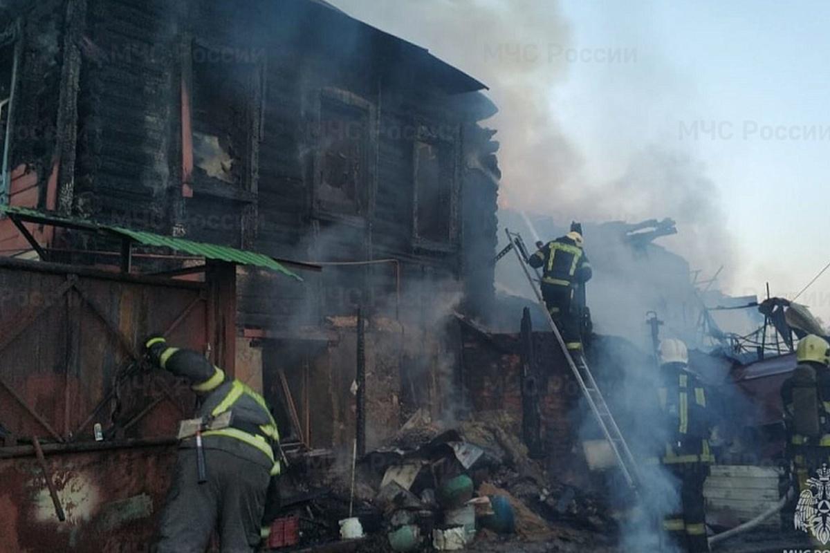 В Калуге в результате пожара в своем доме погибла пожилая женщина