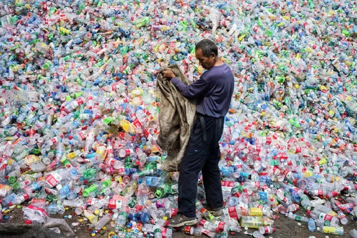 На Бали ограничат производство бутилированной воды объемом менее литра