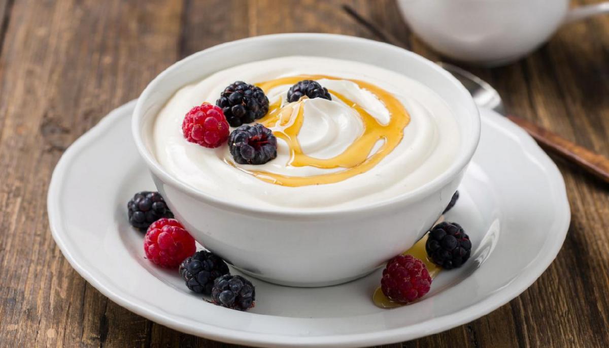 Диетологи рассказали, правда ли полезен протеиновый йогурт