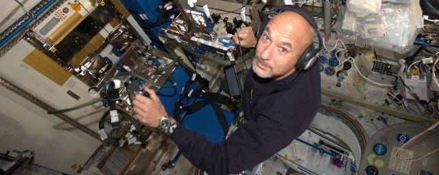 Итальянец Пармитано станет первым в мире космическим диджеем