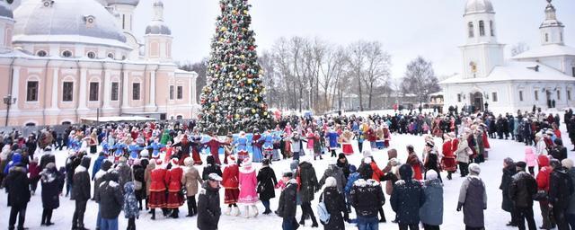 В рождественском хороводе в Вологде участвовали свыше 200 человек