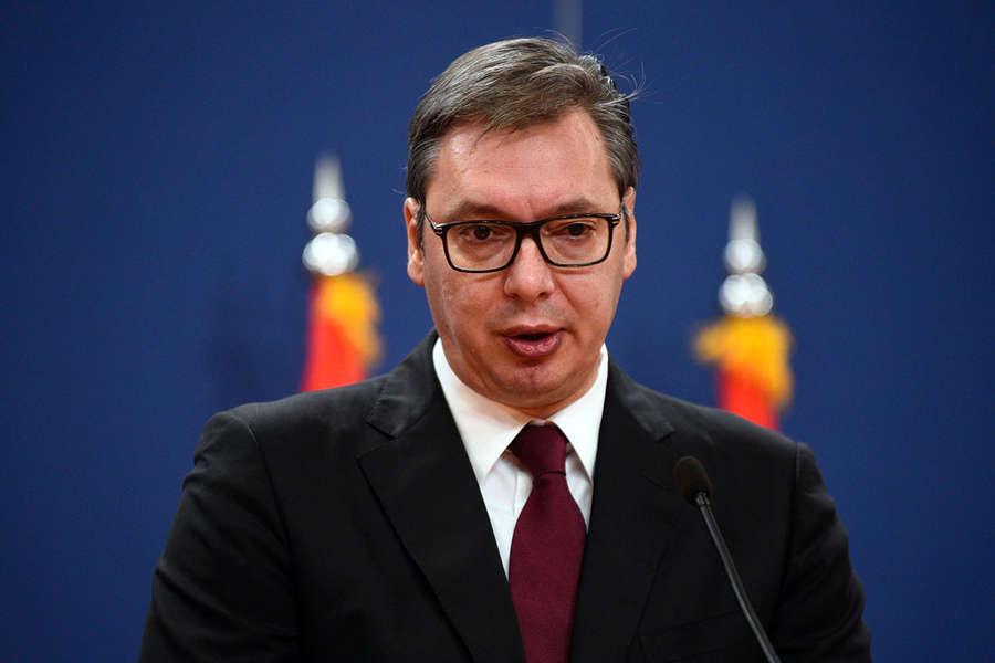 Вучич заявил о масштабном давлении Запада на Сербию