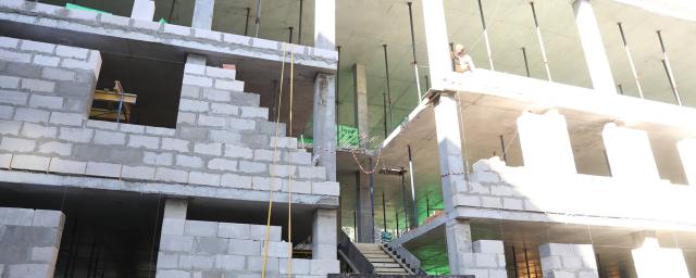 Строительство нового здания Удельнинской поликлиники завершится в ноябре