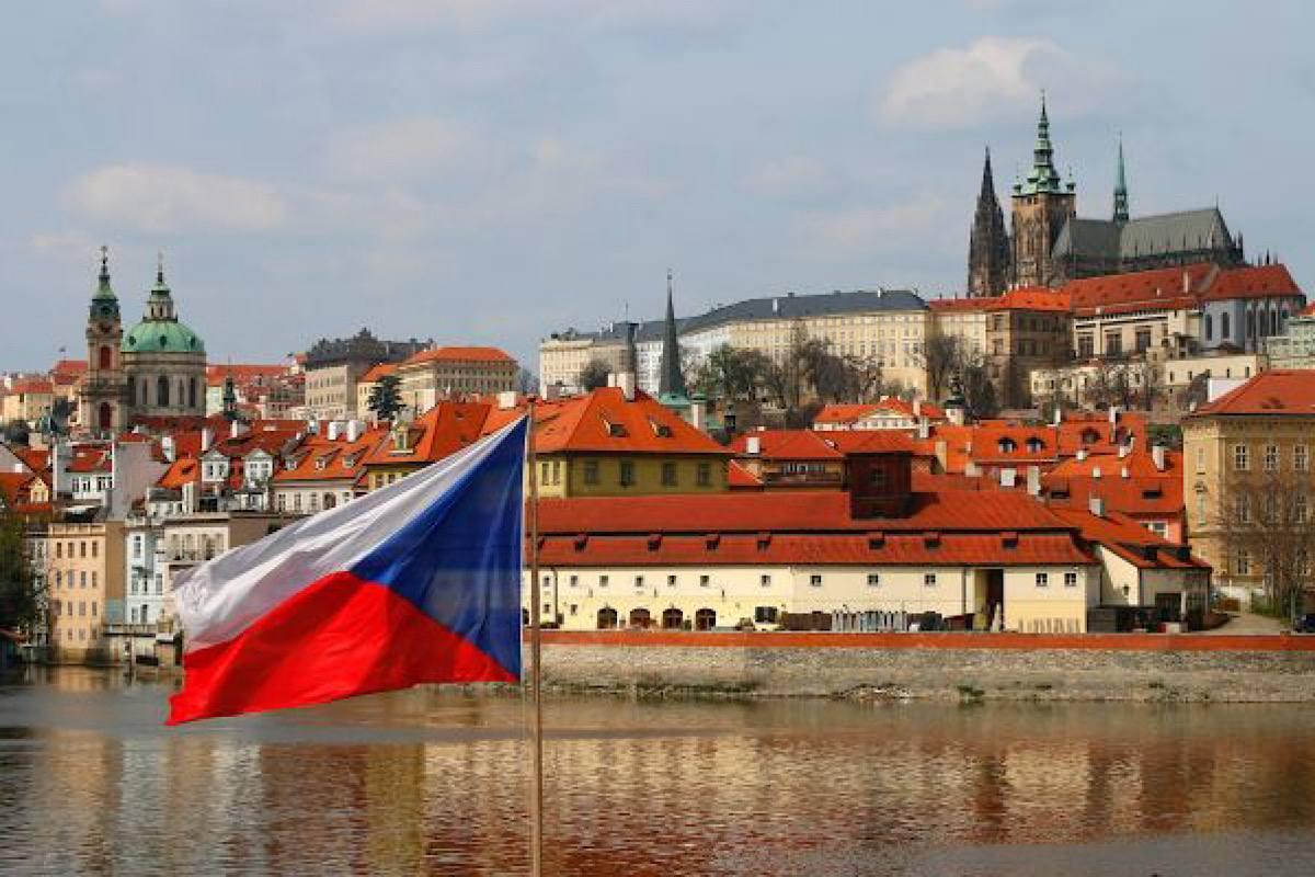 Прага под угрозой штрафных санкций Брюсселя из-за антироссийских мер