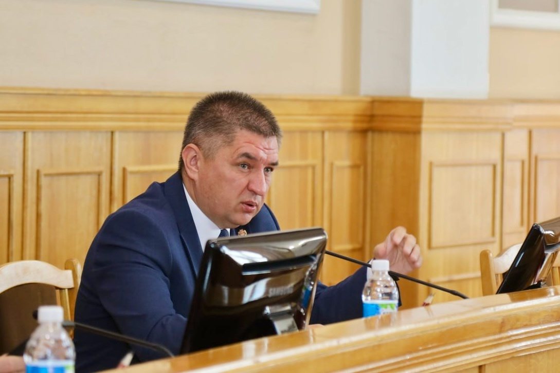 Владимир Доброхотов поручил усилить контроль над подготовкой к отопительному сезону и поддержкой молодежи в Чебоксарах