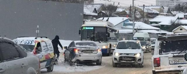 В Уфе за несколько часов зафиксированы 62 автоаварии