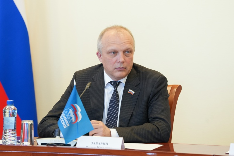 Спикер Заксобрания Роман Заварин: Вологодские парламентарии разработают федеральную инициативу о защите беременных
